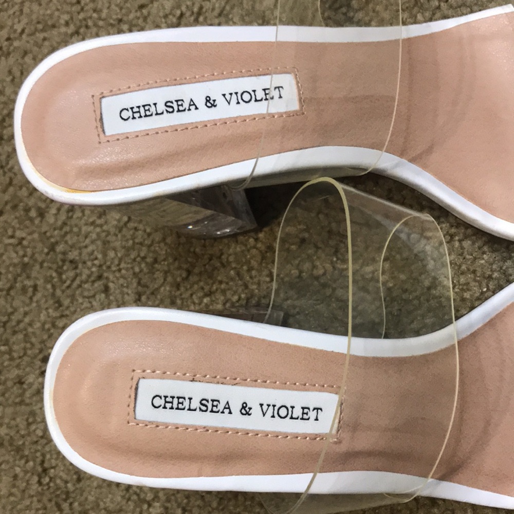 Chelsea and Violet Amore Clear Lucite Block Heel Sandals Size 7 1/2 - Picture 7 of 11